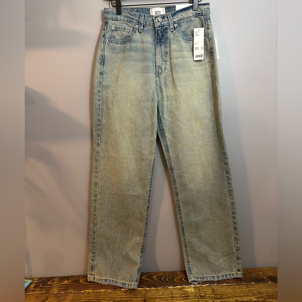 NWT Urban Outfitters BDG Women's Cowboy Jeans Size 28. Vintage Color